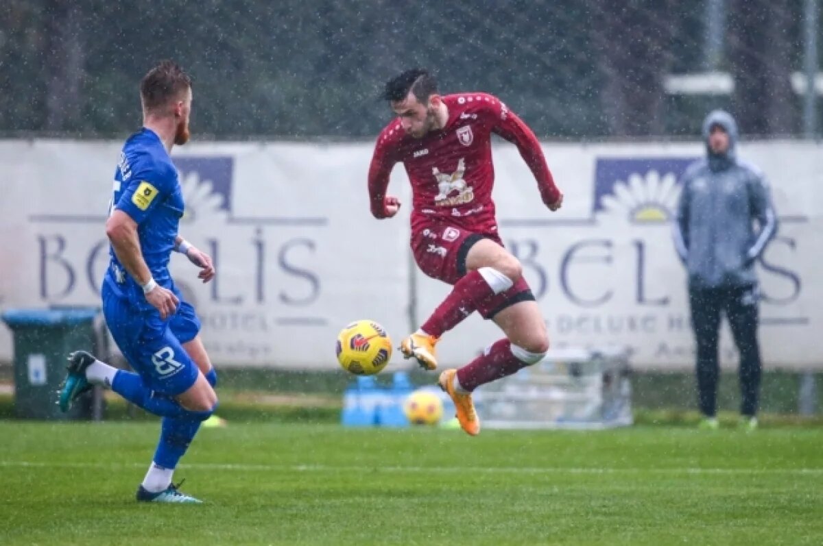    Экс-футболист «Локомотива» Кварацхелия перешел из «Наполи» в «ПСЖ»