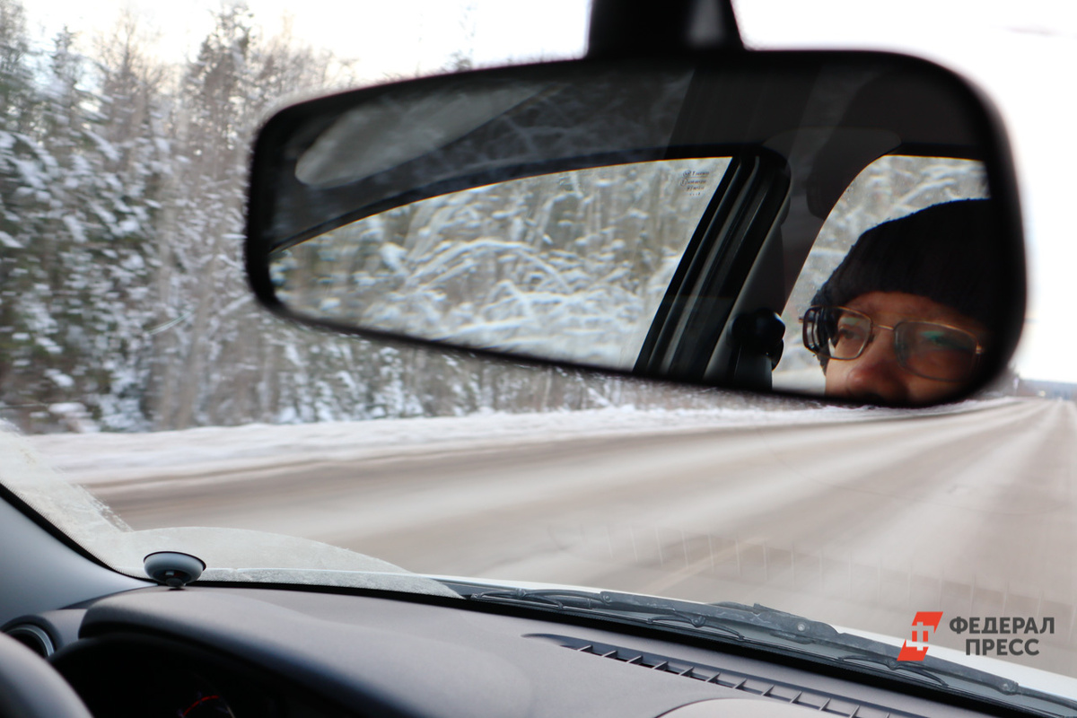 Водителям посоветовали своевременно следить за сроком действия своих документов.  Фото: Елена Майорова