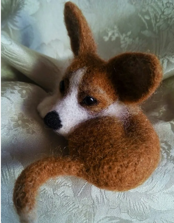 а еще такую ,токо крючком или спицами .