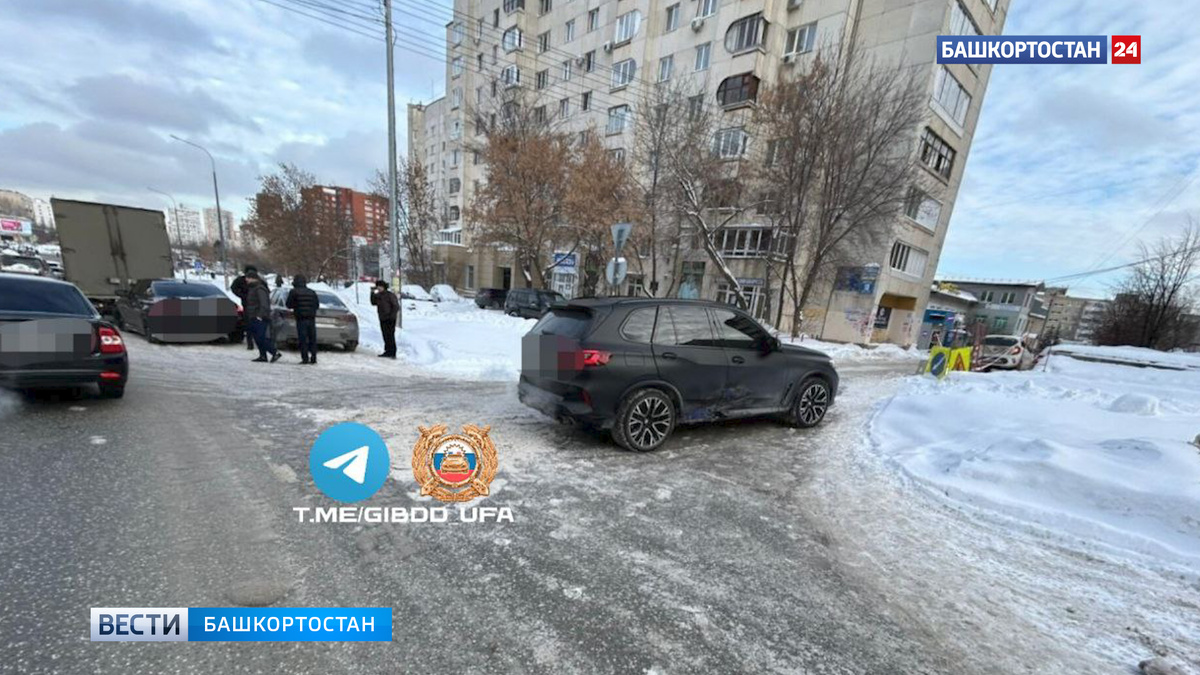    Двухмесячный ребенок попал в больницу после ДТП на улице Комсомольской в Уфе