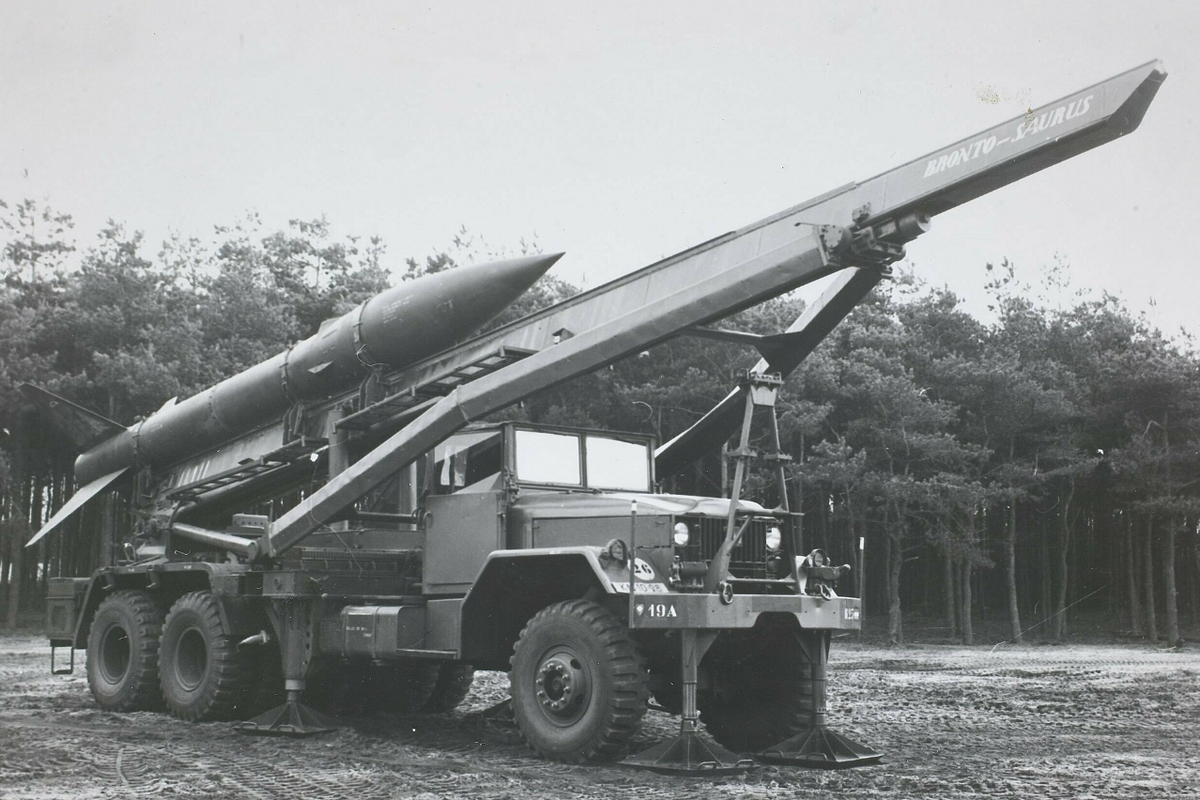 MGR-1 Honest John считается первым тактическим ядерным комплексом в мире. Но потом первенство в этой теме перешло к СССР, а США отдали приоритет авиации. Фото АР