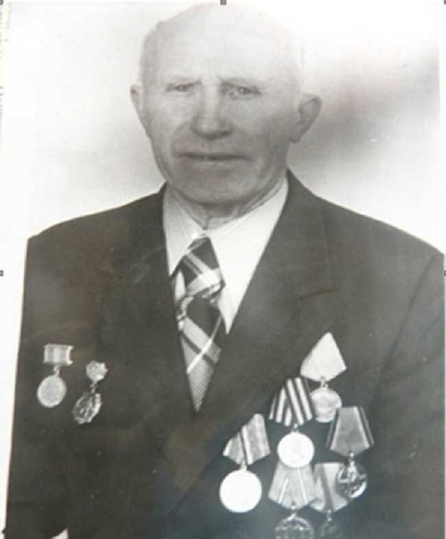 Георгий Николаевич Недомервов. Источник фото: https://vetrovo.ru/inoi/burenkova-voevala-bez-oruzshiya/