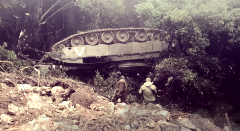 Основной танк израильской армии. Результаты плохого обзора водителя многотонной техники.