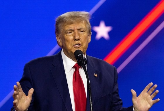    Дональд Трамп