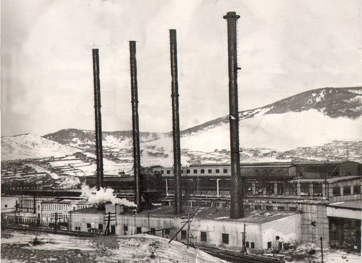  Грустная картина воспоминаний... Родной металлургический! 