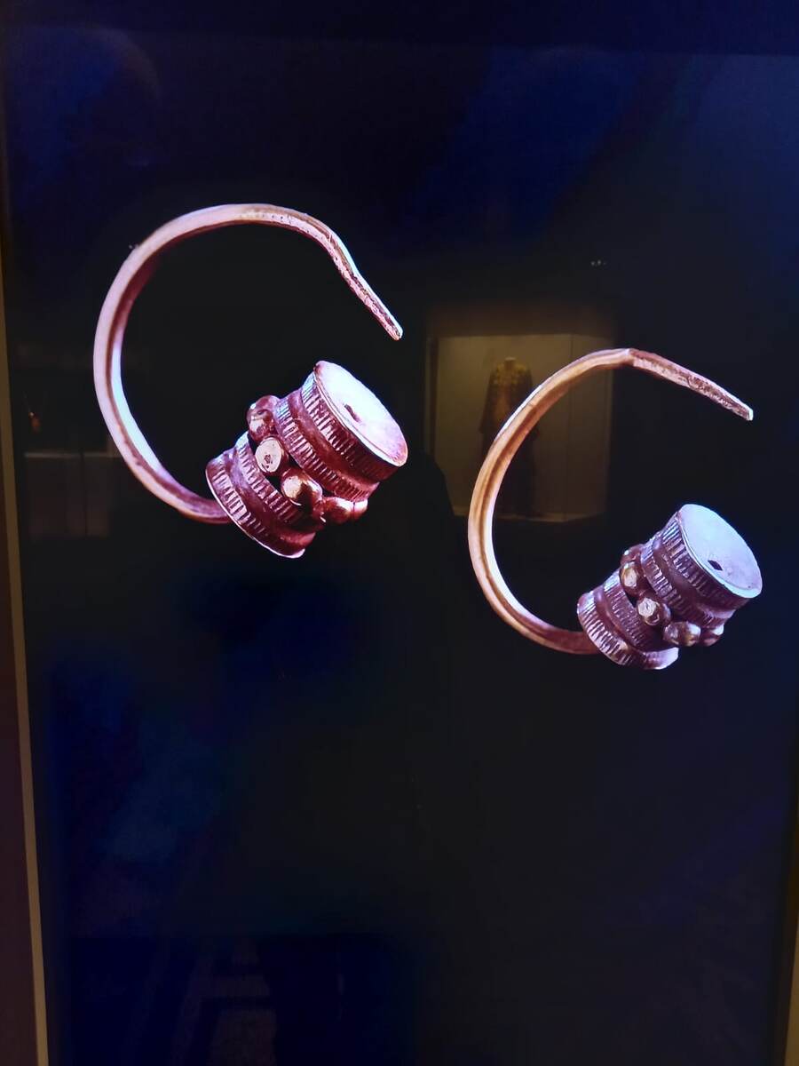 Древние украшения Бахрейна. Фото автора.