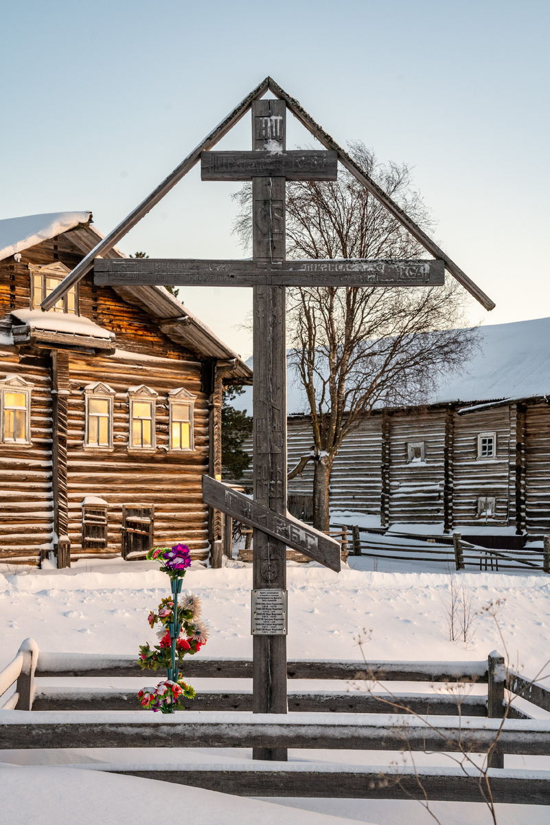 обетный крест в деревне Кимжа на Мезени