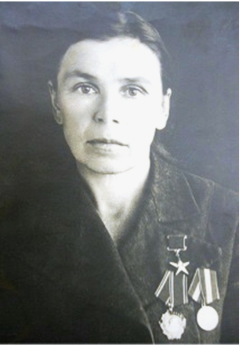 Александра Павловна Волкова (1903—1994) — доярка племенного молочного совхоза «Караваево» Костромского района Костромской области, Герой Социалистического Труда (1948).