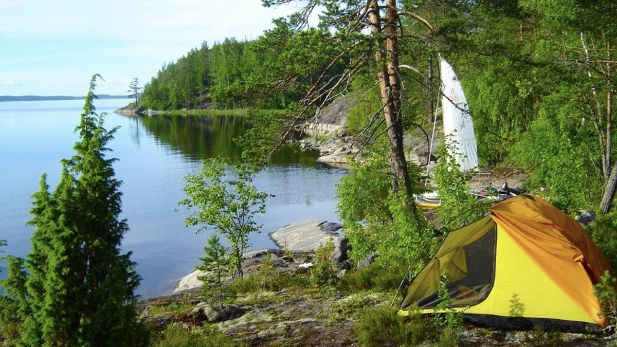 Отдых с палатками в Карелии