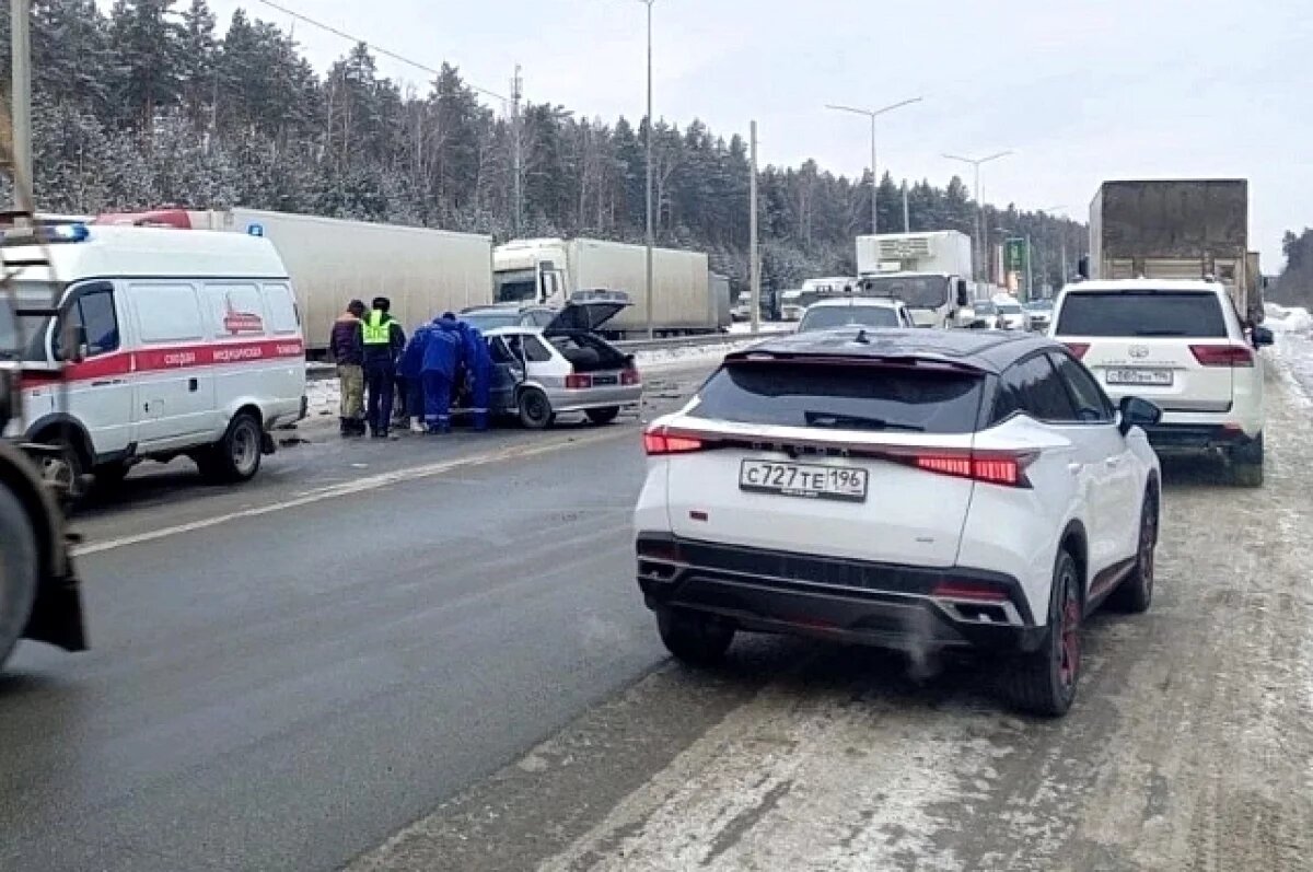    Два ДТП со смертельным исходом случились в Свердловской области