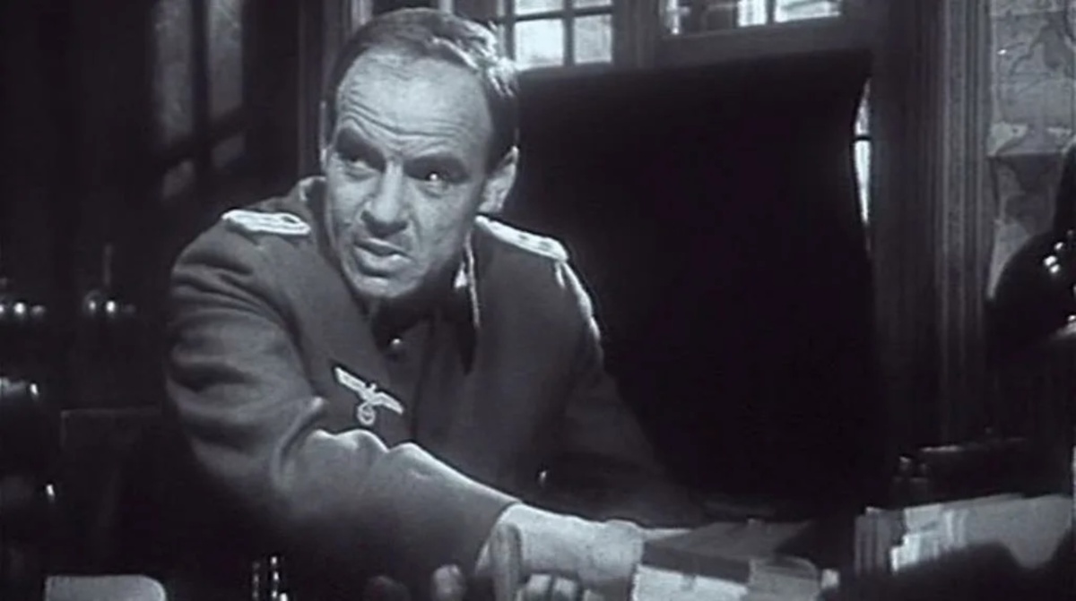 Михаил Глузский в фильме Сатурн почти не виден