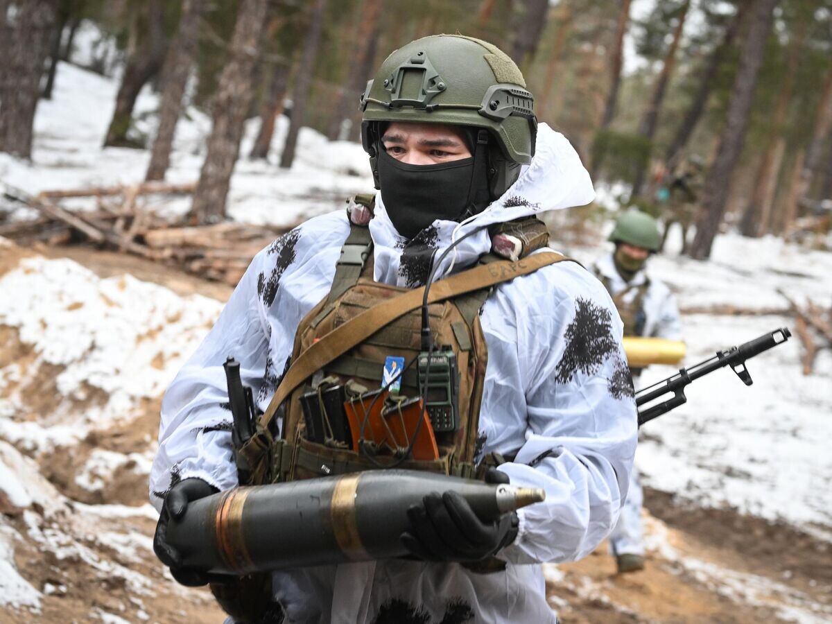    Боевая работа расчета гаубицы Д-30 группировки "Запад" на Краснолиманском направлении© РИА Новости . Станислав Красильников