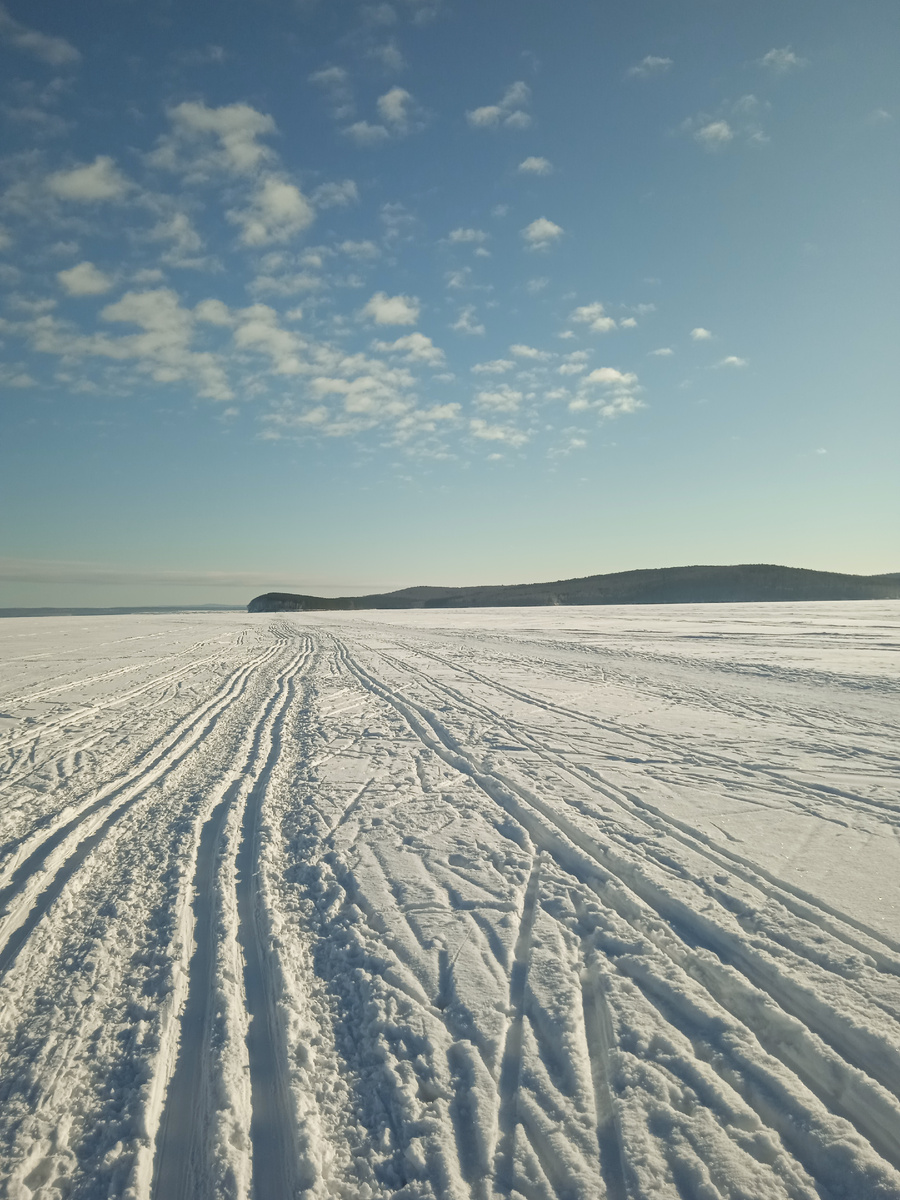 Идешь, идёшь, а мыс Зыбун ближе не становится. 