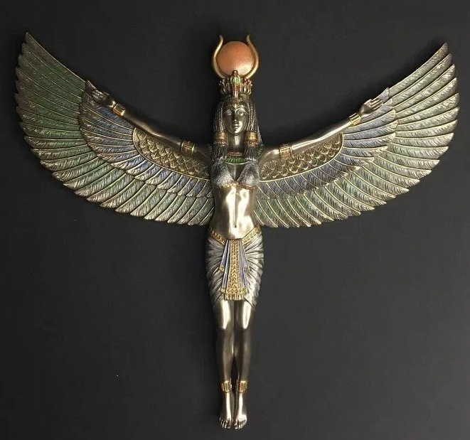 Богиня Исида, с которой ассоциировалась Клеопатра