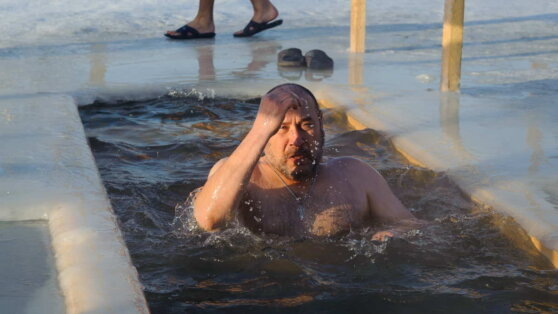    Крещенские купания: советы врача для безопасного омовения Богдан Герцен