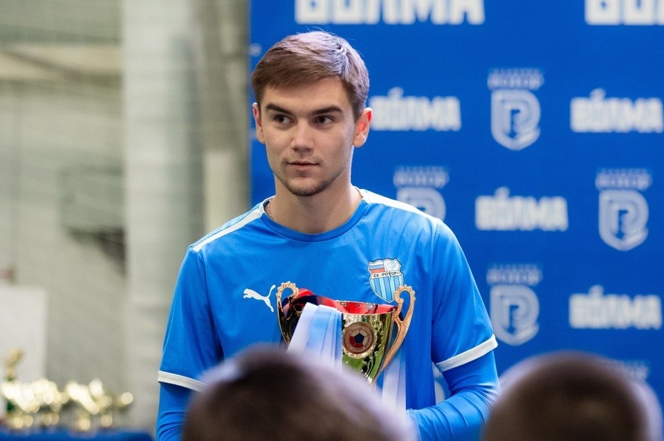    "Ротор" не планировал расставаться с Иваном Пяткиным. Фото: СК "Ротор".