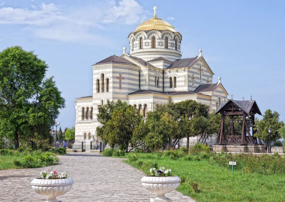 Свято владимирский собор в Херсонесе. С ним удалось немного поработать.