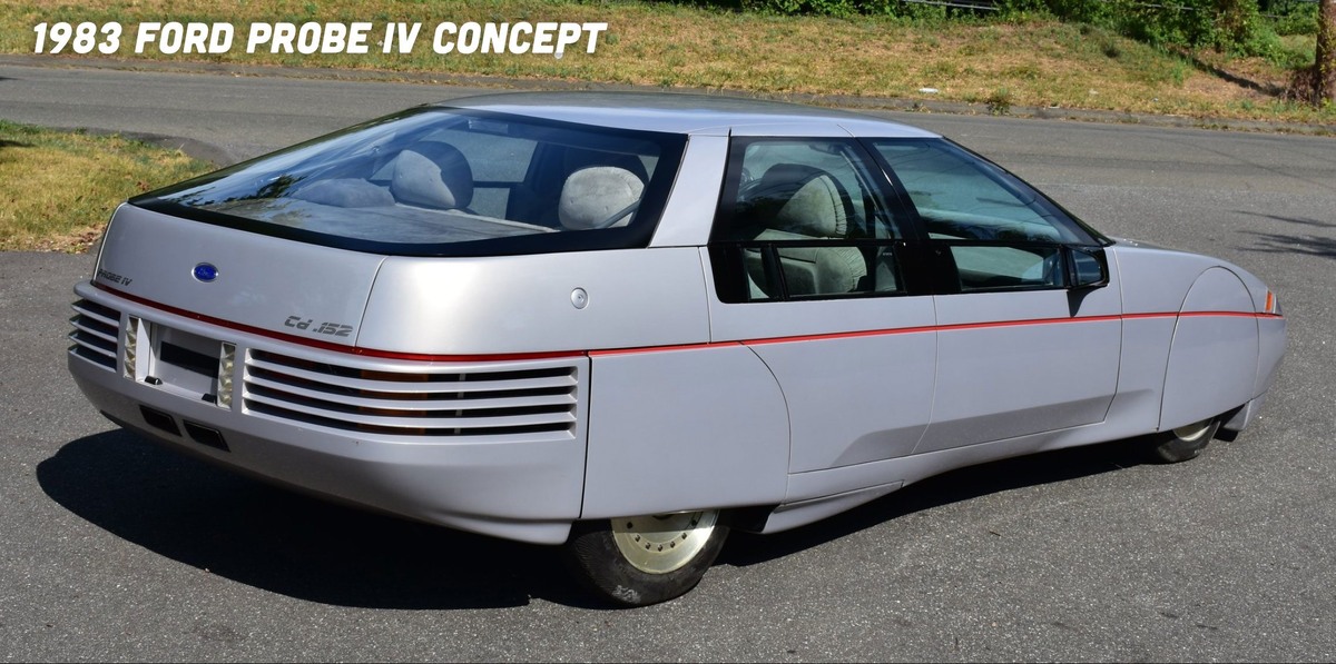 Корма специально поднималась, а передок опускался для получения прижимной силы и уменьшения турбулентности