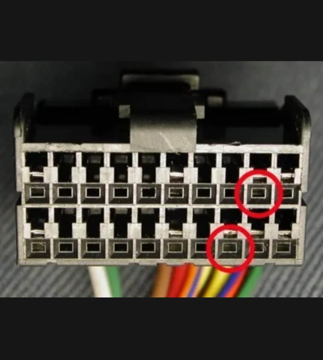 Сюда ставится перемычка