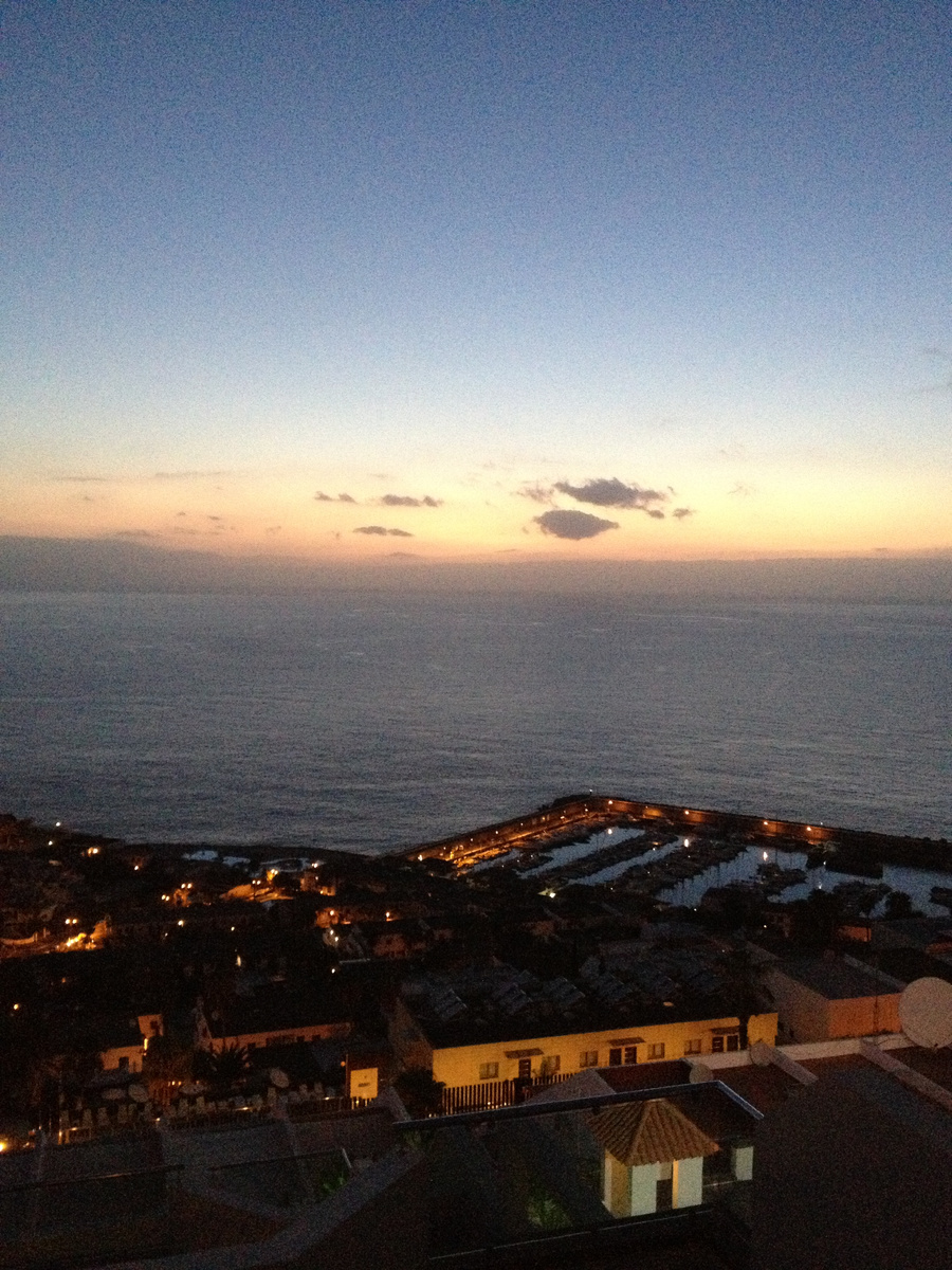 Вид с терассы номера вечером 