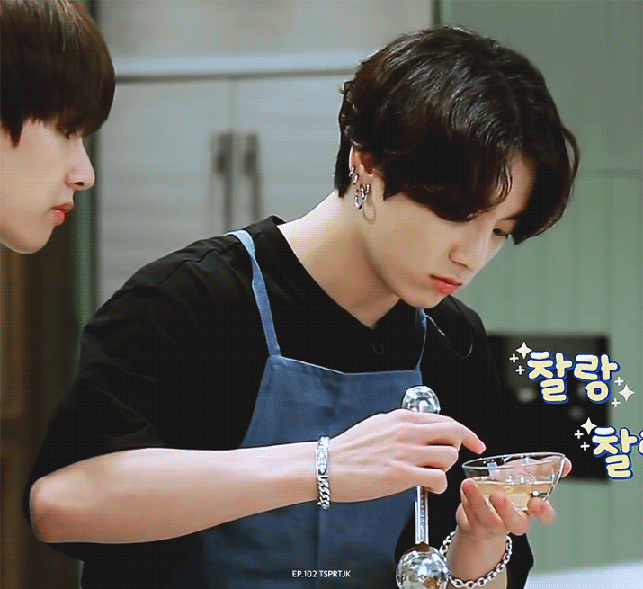 Кто рыбьим жиром салат заправил... вместо лимонного сока?