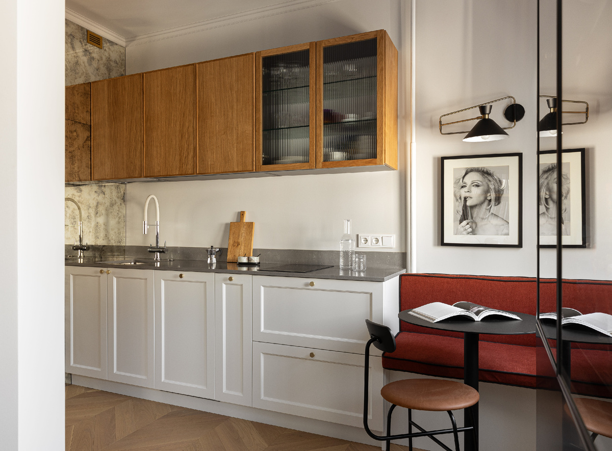 кухня из проекта студии дизайна интерьера DSGN HUB, смеситель с гибким шлангом