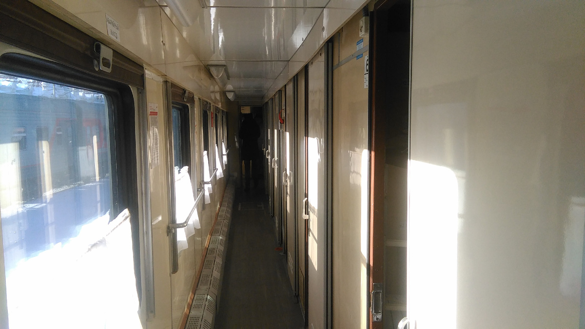 Коридор днем