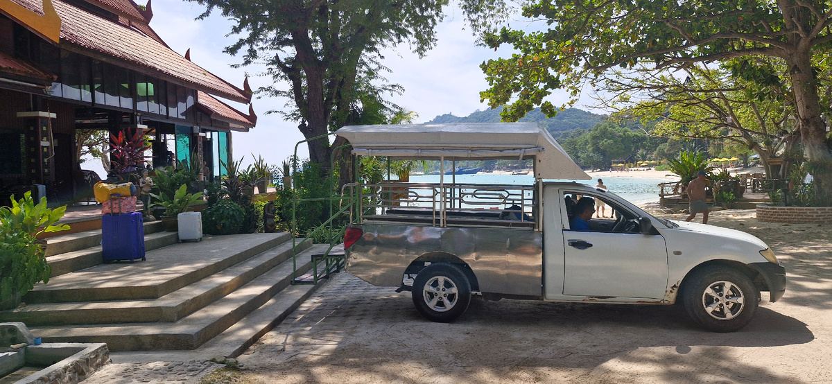 Шатл до номеров.