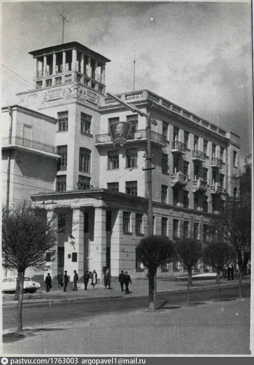 Днепропетровский медицинкий институт (где также происходили события серии1)