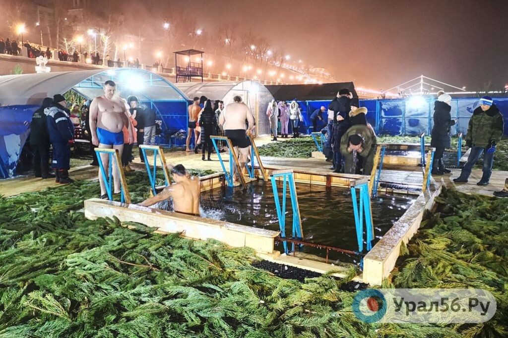    Перед Крещением в Оренбургской области проверили качество воды в водоемах и купелях