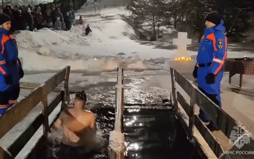    11 тыс. жителей Удмуртии приняли участие в крещенских купаниях