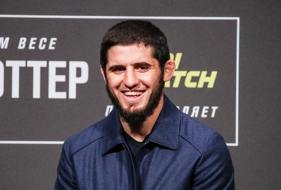    Ислам Махачев