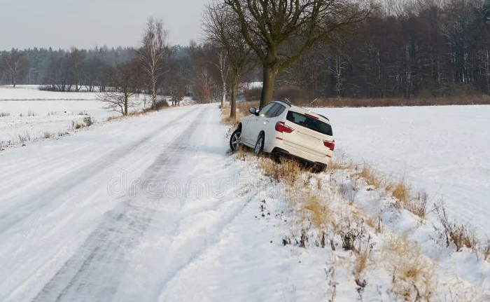 слетел в кювет фото Яндекс