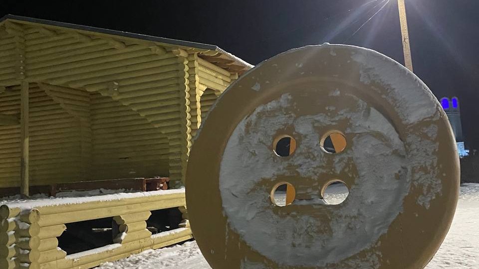 Чухлома. Самая большая пуговица