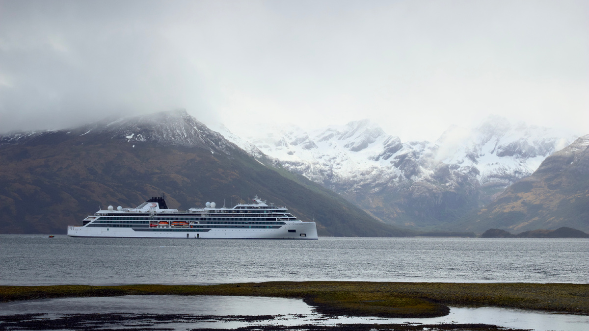 Корабль Viking Polaris во фьордах чилийской Патагонии. Ноябрь 2024