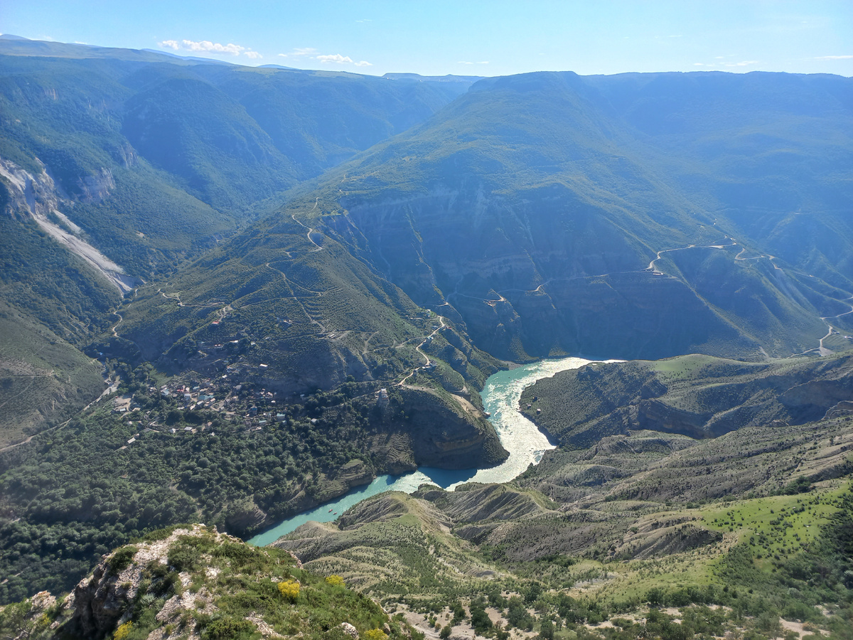 Дагестан. Я в 2023 году ездила отдыхать без дочери. 