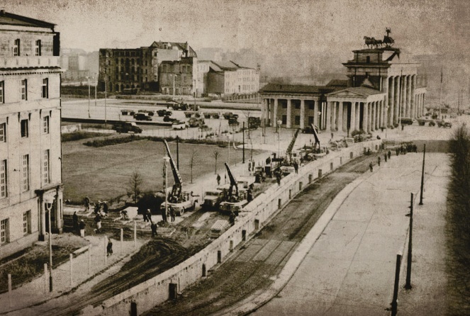 Укрепление Берлинской стены 1961 год
