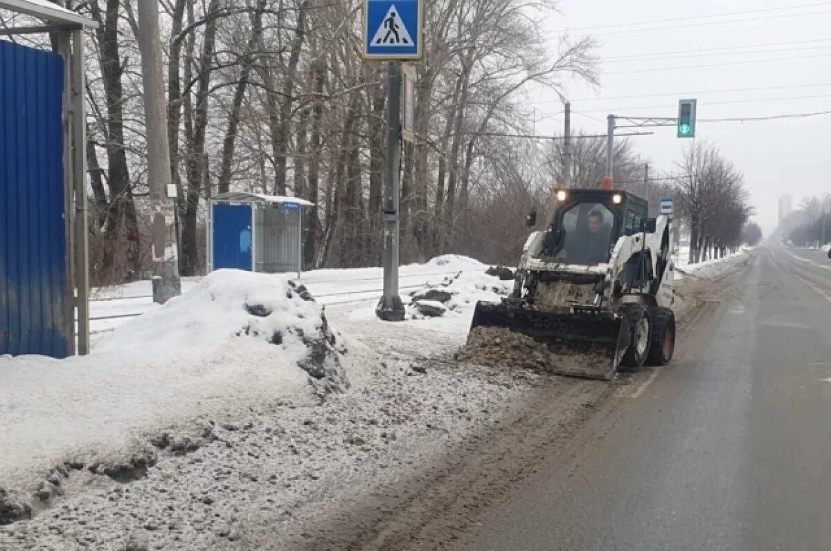    19 января на уборку улиц Ульяновска от снега и льда вывели 50 спецмашин