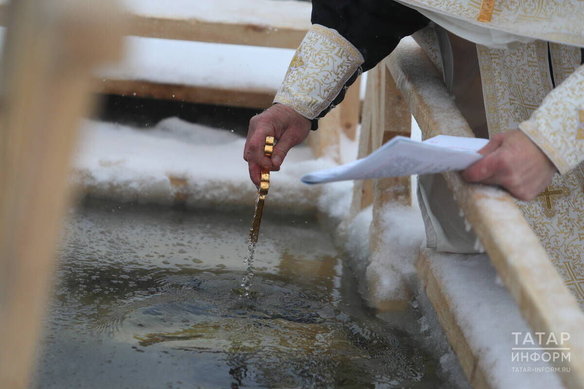 ​«Есть традиция освящения водоемов – отмечу, что мы не освящаем места для купаний, мы освящаем места для набора воды». Фото: © «Татар-информ»