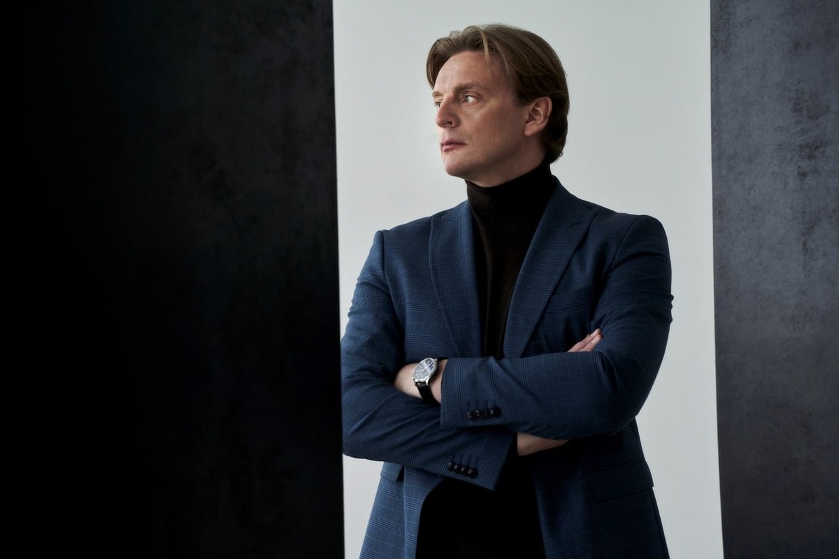 Антон Шабуров