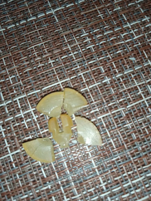 развалившийся ограничитель