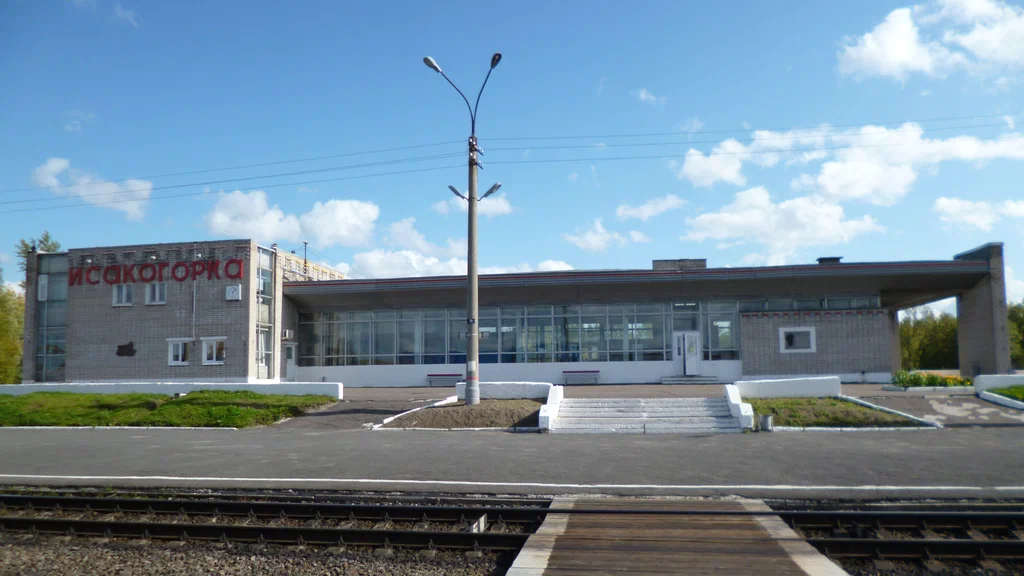 Исакогорка. Фото с сайта https://yandex.com/maps/org/stantsiya_isakogorka/135881548223/panorama/?ll=40.608306%2C64.429251&panorama%5Bdirection%5D=-37.500000%2C10.000000&panorama%5Bfull%5D=true&panorama%5Bpoint%5D=40.609069%2C64.428821&panorama%5Bspan%5D=0.000000%2C0.000000&z=14. Взято с Яндекс.Картинки