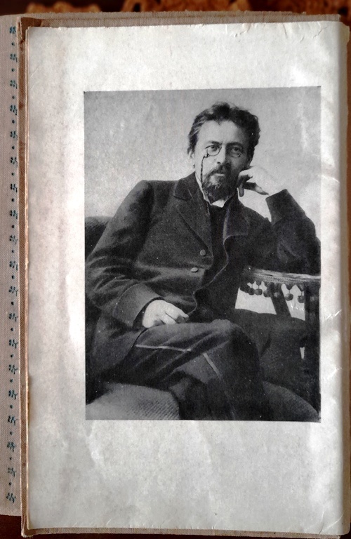 А.П.Чехов, русский писатель., автор знаменитых  повестей, рассказов и пьес.