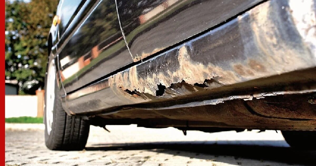 Порог автомобиля с коррозией 