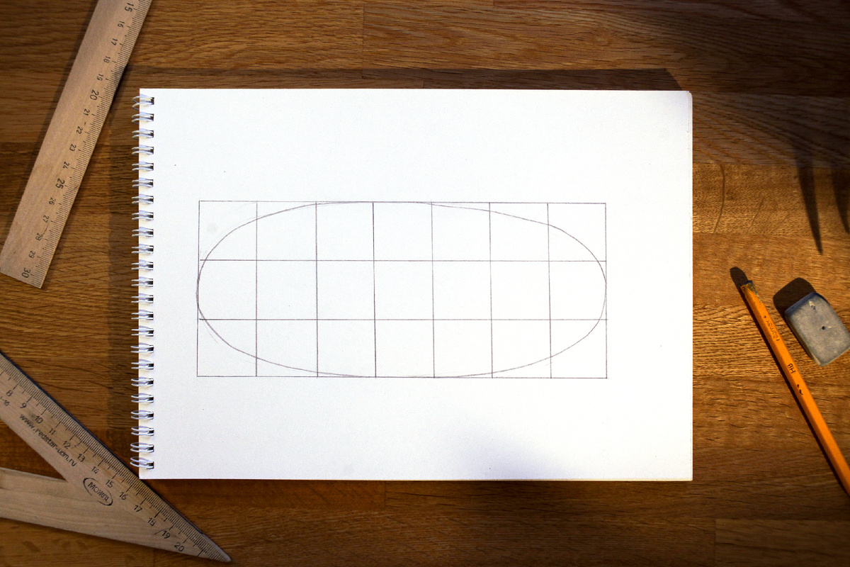 [2/2] Схематичные очертания будущего цветника.