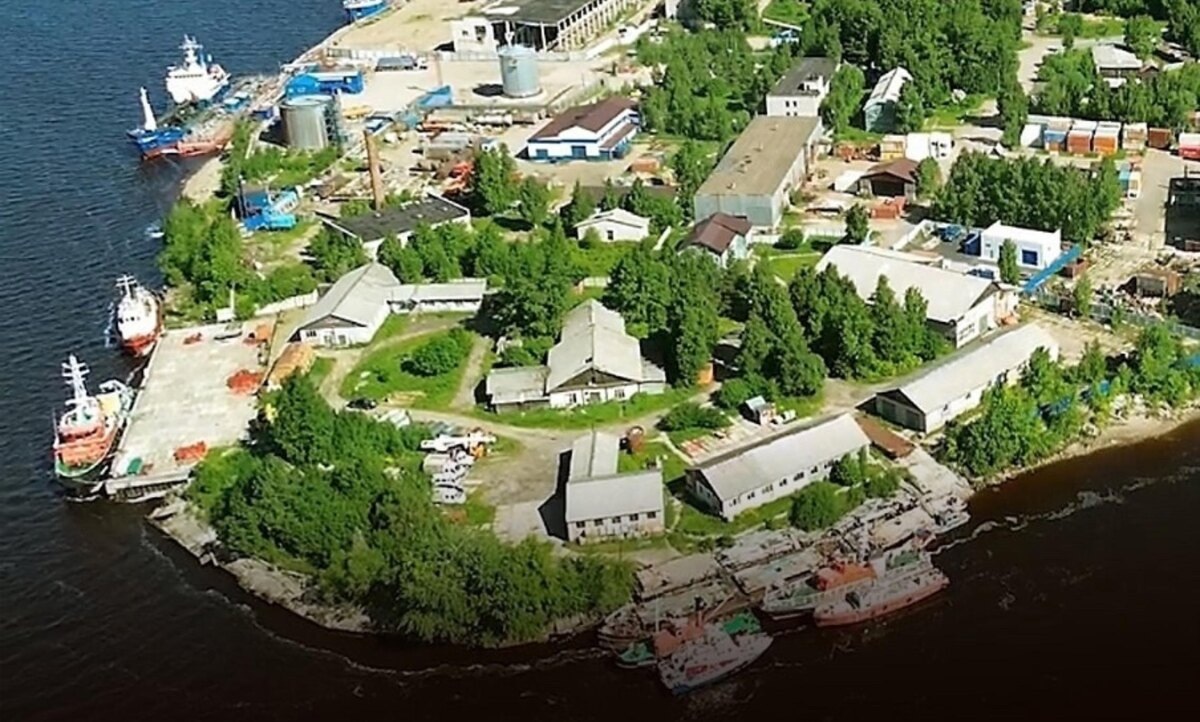 Вот это фото Мосеева острова использовалась для анонса фильма