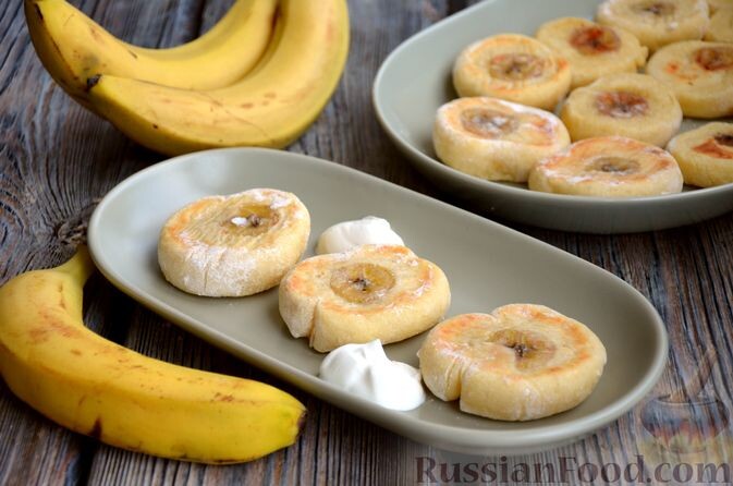 банан, творог, яйца, сахар, мука, разрыхлитель