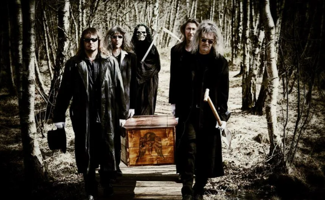 "Могильщики" во всей своей красе. 