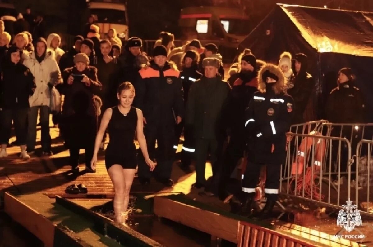    В Тамбовской области более 6 тысяч человек окунулись в воду на Крещение