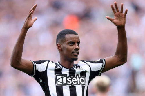 Александр Исак/Getty Images